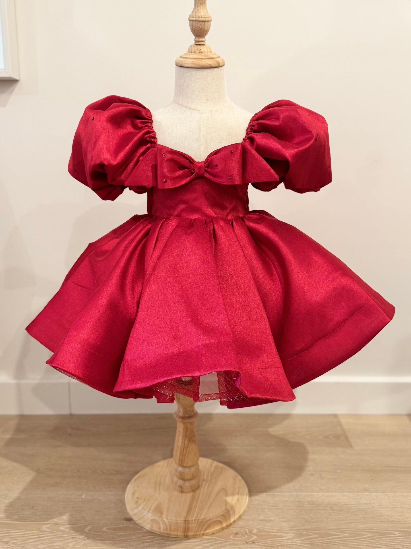 Monique (Red)