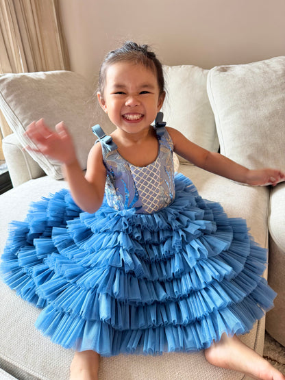 Arianne (Blue)