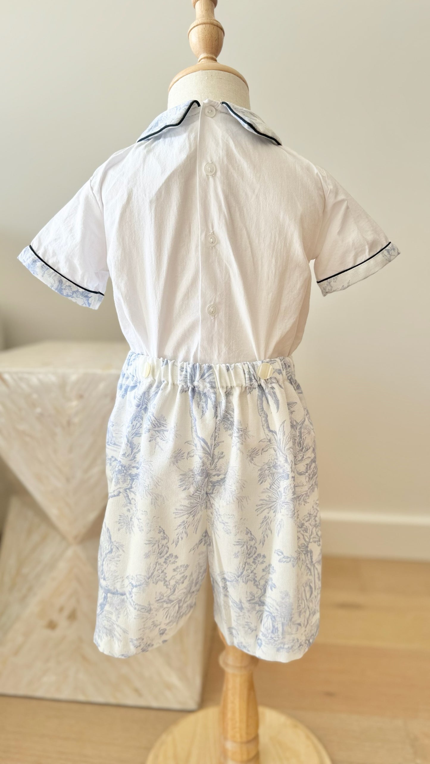 Alfredo Boys Smocked Set