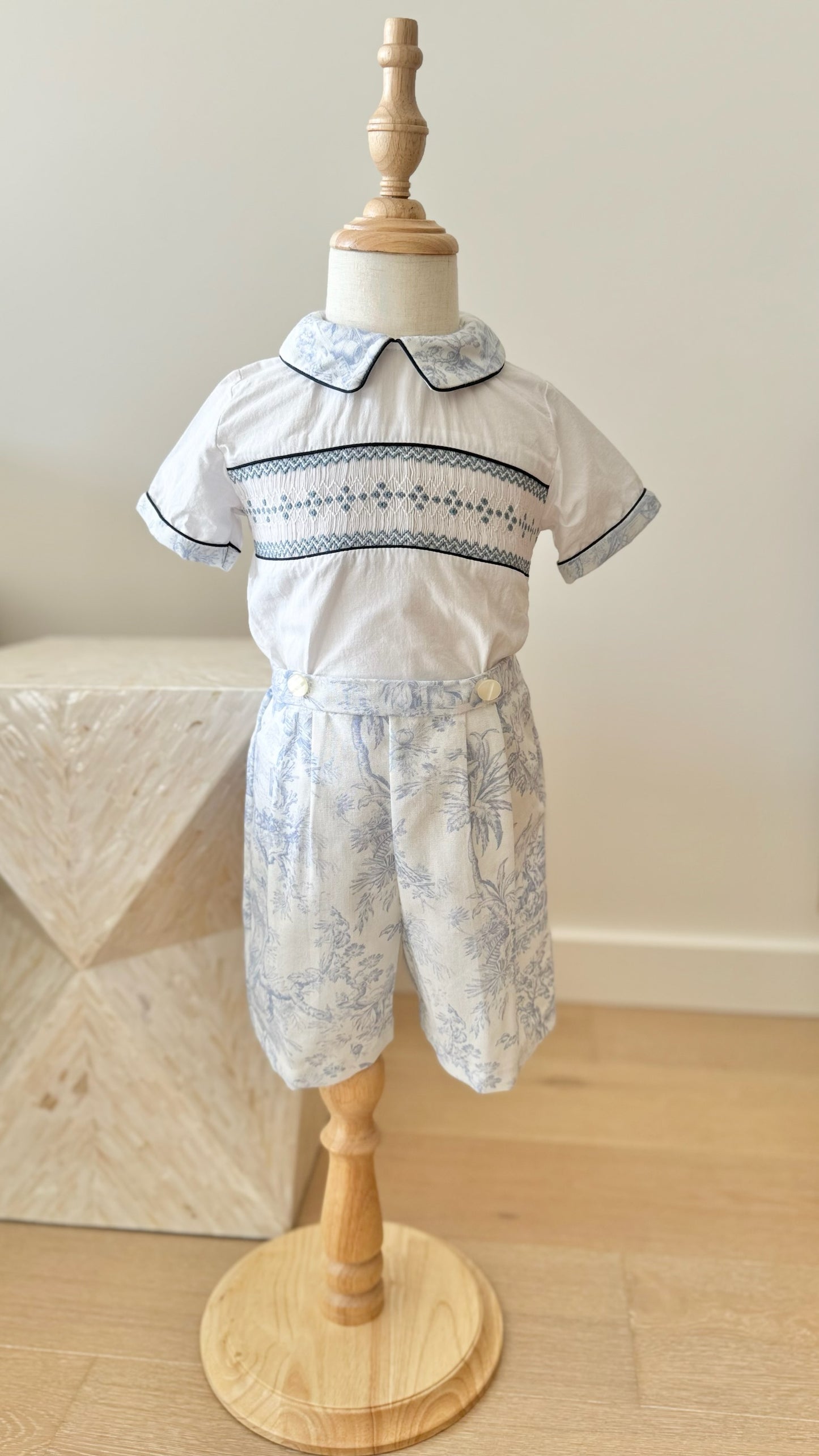 Alfredo Boys Smocked Set
